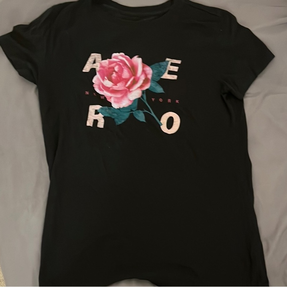 Aeropostale Black and Pink Rose T-Shirt Short Sleeve